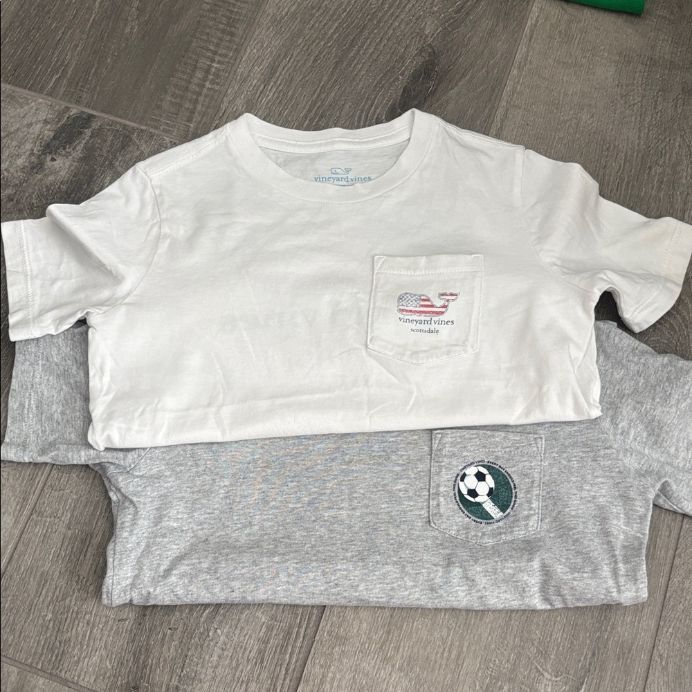 2 BOYS Vineyard Vines White and Gray Pocket Tees